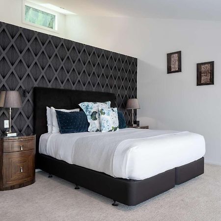Papillon, A Relax It'S Done Luxury Holiday Home Queenstown Dış mekan fotoğraf